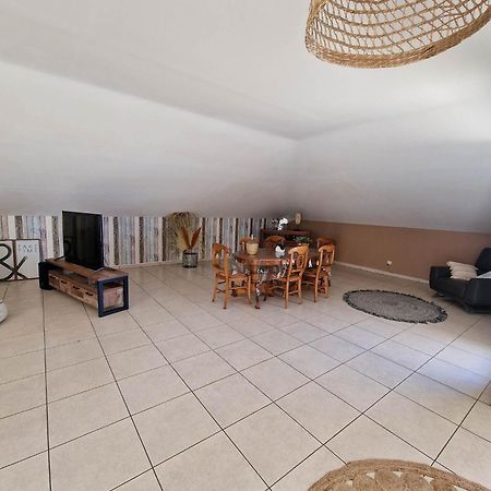 Appartement Villa Sur Le Toit, Vue Mer 圣吉尔莱班 外观 照片