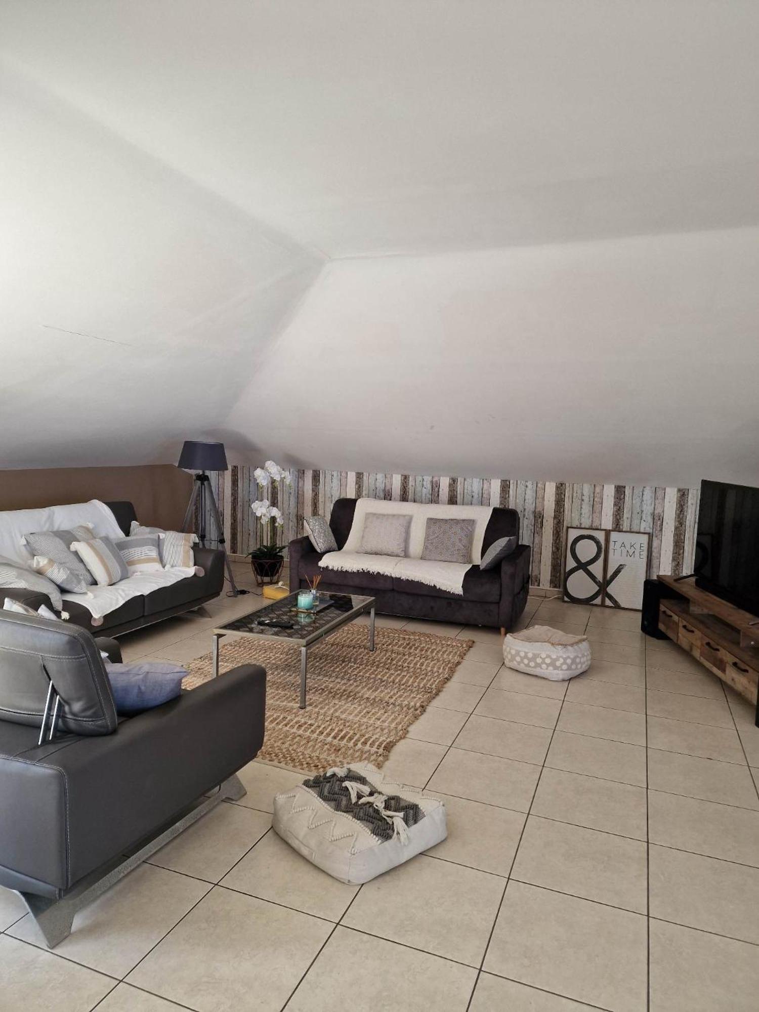 Appartement Villa Sur Le Toit, Vue Mer 圣吉尔莱班 外观 照片