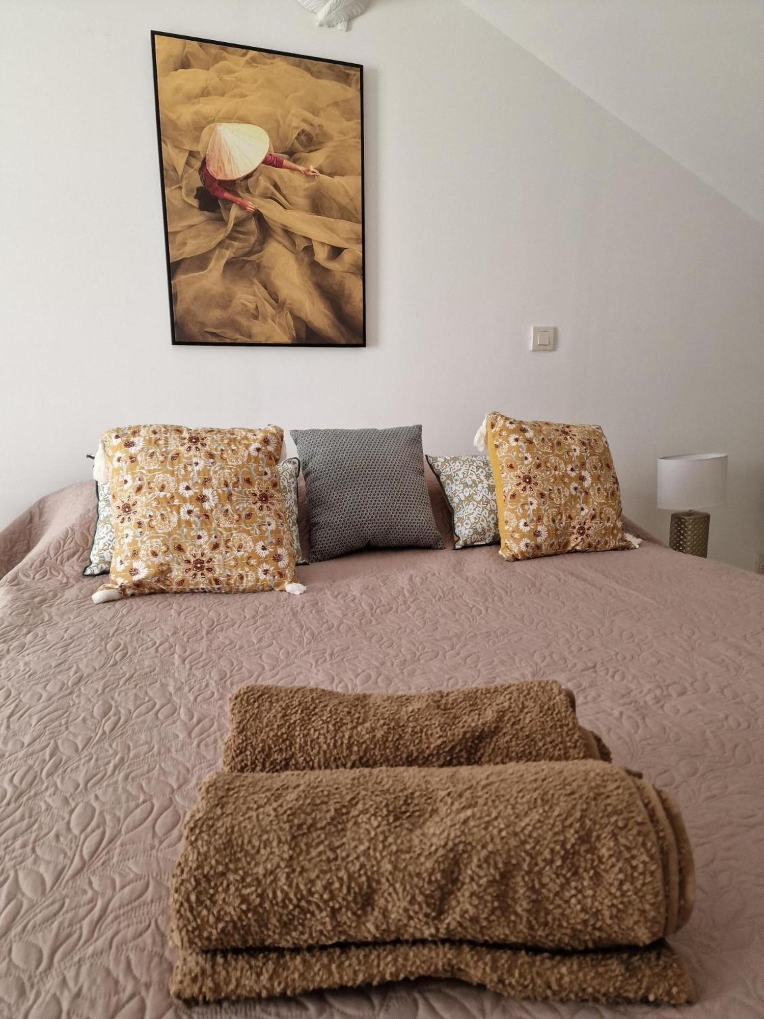 Appartement Villa Sur Le Toit, Vue Mer 圣吉尔莱班 外观 照片