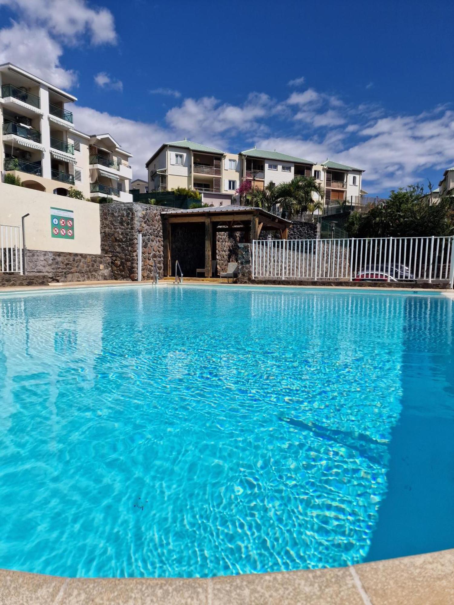 Appartement Villa Sur Le Toit, Vue Mer 圣吉尔莱班 外观 照片